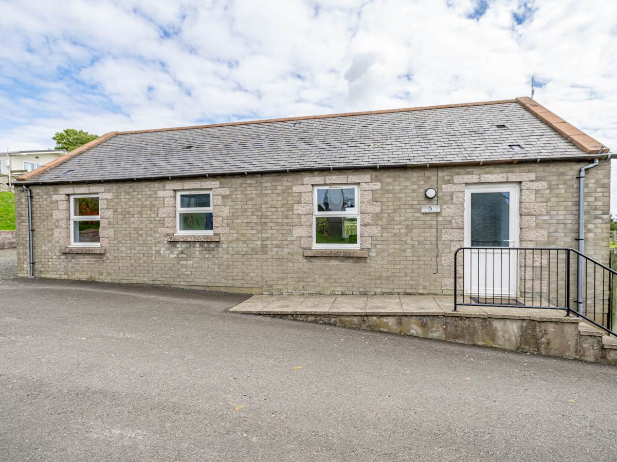 Courtyard Cottage 5 at Galloway Cottages, pet-friendly